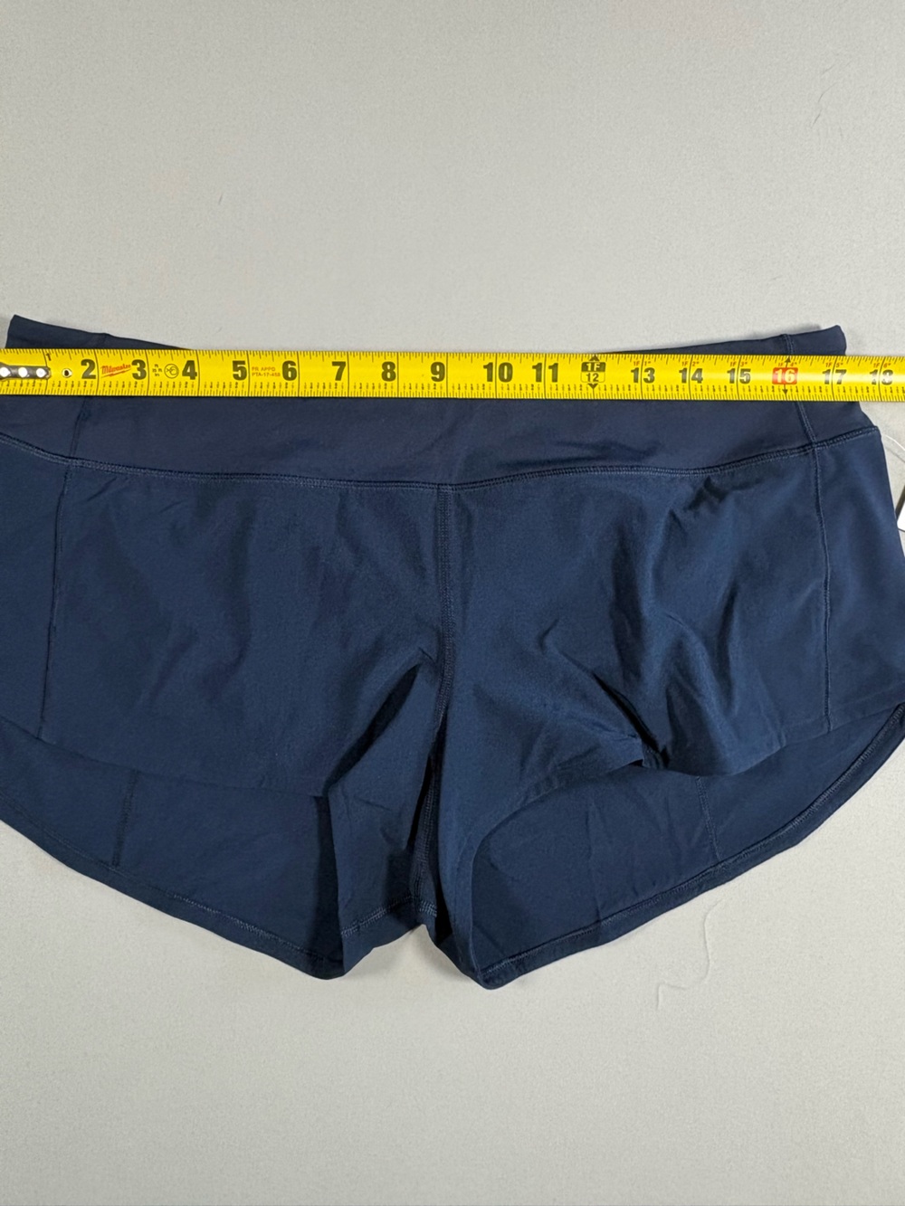 Lululemon Women's Speed Up Shorts Low-Rise, Lined, 2.5" Size 10 NWT Athletic - Picture 6 of 11